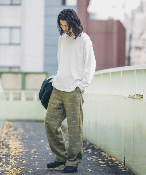 URBAN RESEARCH Sonny Label（アーバンリサーチサニーレーベル）の「『MADE IN JAPAN』 起毛ネップワッフルロングスリーブ（Tシャツ/カットソー・メンズ・グレー系その他/オフホワイト/グレー/ブラック系その他・MEDIUM/LARGE）」の16枚目の写真