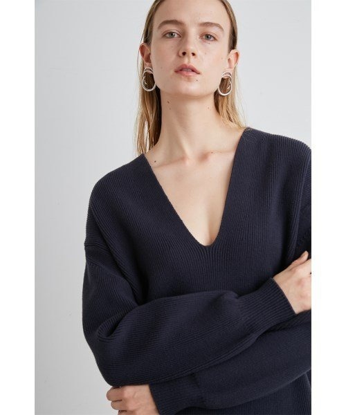 styling/（スタイリング）の「Vネックニットプルオーバー