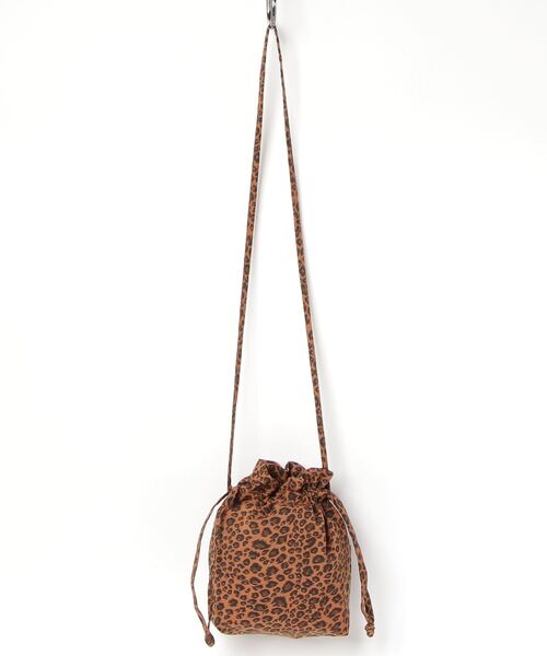 WC(ダブル シー)の「レオパード巾着ショルダー(ショルダーバッグ・レディース・ベージュ/ブラウン・FREE)」の3枚目の写真