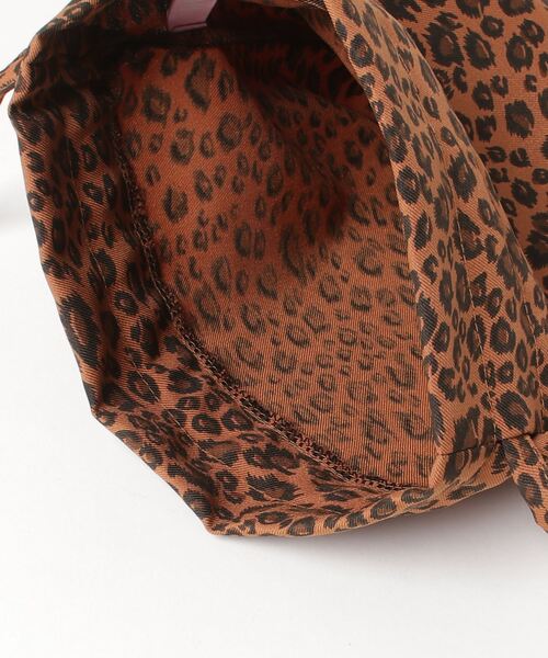 WC(ダブル シー)の「レオパード巾着ショルダー(ショルダーバッグ・レディース・ベージュ/ブラウン・FREE)」の5枚目の写真