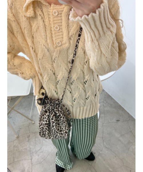 WC(ダブル シー)の「レオパード巾着ショルダー(ショルダーバッグ・レディース・ベージュ/ブラウン・FREE)」の2枚目の写真