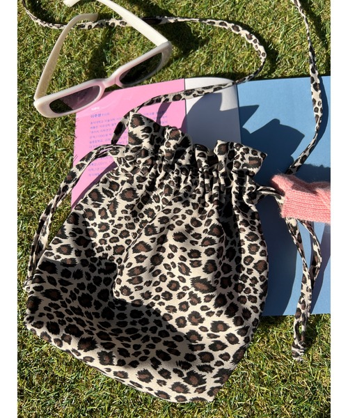 WC(ダブル シー)の「レオパード巾着ショルダー(ショルダーバッグ・レディース・ベージュ/ブラウン・FREE)」の17枚目の写真