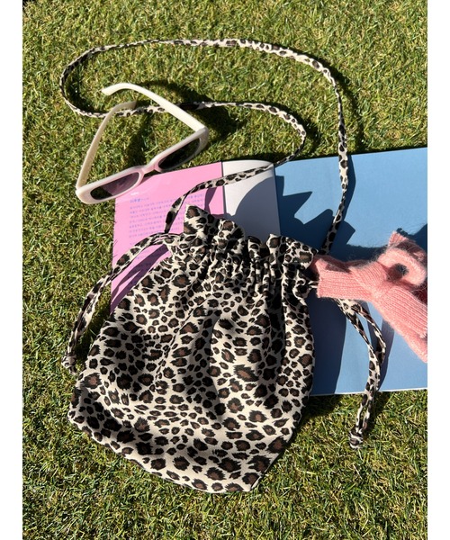 WC(ダブル シー)の「レオパード巾着ショルダー(ショルダーバッグ・レディース・ベージュ/ブラウン・FREE)」の16枚目の写真