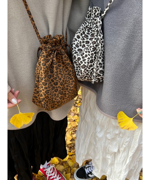 WC(ダブル シー)の「レオパード巾着ショルダー(ショルダーバッグ・レディース・ベージュ/ブラウン・FREE)」の20枚目の写真