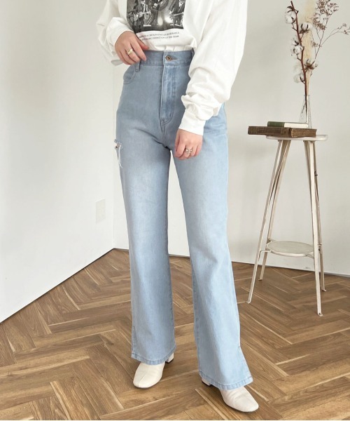apres jour(アプレジュール)の「ダメージスリットデニムパンツ【ZOZOTOWN限定アイテム】(デニムパンツ・レディース・ダークブルー/ライトブルー・X-LARGE/MEDIUM/SMALL)」の5枚目の写真
