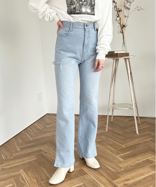 apres jour(アプレジュール)の「ダメージスリットデニムパンツ【ZOZOTOWN限定アイテム】(デニムパンツ・レディース・ダークブルー/ライトブルー・X-LARGE/MEDIUM/SMALL)」の7枚目の写真