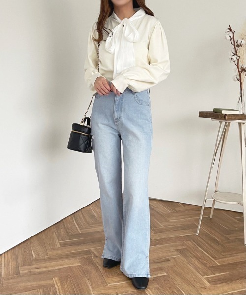 apres jour(アプレジュール)の「ダメージスリットデニムパンツ【ZOZOTOWN限定アイテム】(デニムパンツ・レディース・ダークブルー/ライトブルー・X-LARGE/MEDIUM/SMALL)」の12枚目の写真