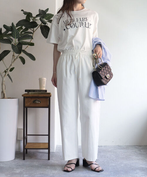 fredy emue（フレディエミュ）の「ドライオックスセミワイドパンツ（スラックス・レディース・オフホワイト/オレンジ/カーキ/ブラック/ブルー・36/38）」の14枚目の写真