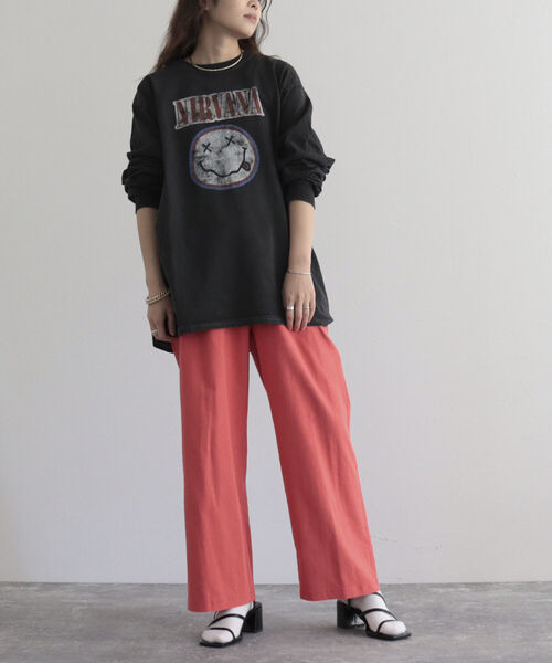 fredy emue（フレディエミュ）の「ドライオックスセミワイドパンツ（スラックス・レディース・オフホワイト/オレンジ/カーキ/ブラック/ブルー・36/38）」の8枚目の写真