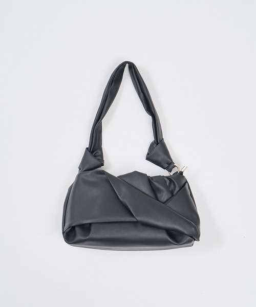 ROYAL PARTY（ロイヤルパーティー）の「2wayツイストクラッチBAG（クラッチバッグ・レディース・ブラック/ベージュ/オフホワイト・FREE）」の5枚目の写真