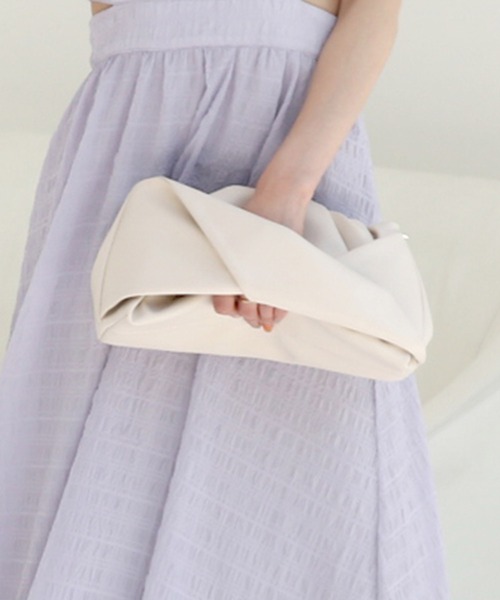 ROYAL PARTY（ロイヤルパーティー）の「2wayツイストクラッチBAG（クラッチバッグ・レディース・ブラック/ベージュ/オフホワイト・FREE）」の18枚目の写真