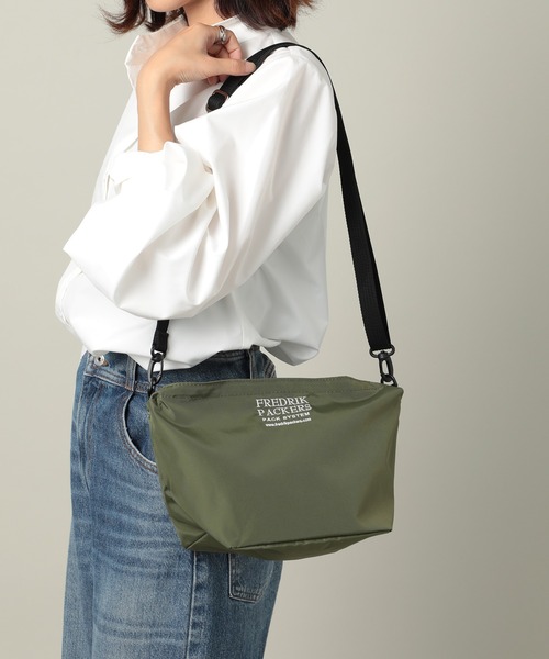 FREDRIK PACKERS(フレドリックパッカーズ)の「【FREDRIK PACKERS】別注!限定アイテム 420D FAM SHOULDER(ショルダーバッグ・レディース・オリーブ/ブラック/ライトグレー/カーキ/パープル・FREE)」の16枚目の写真