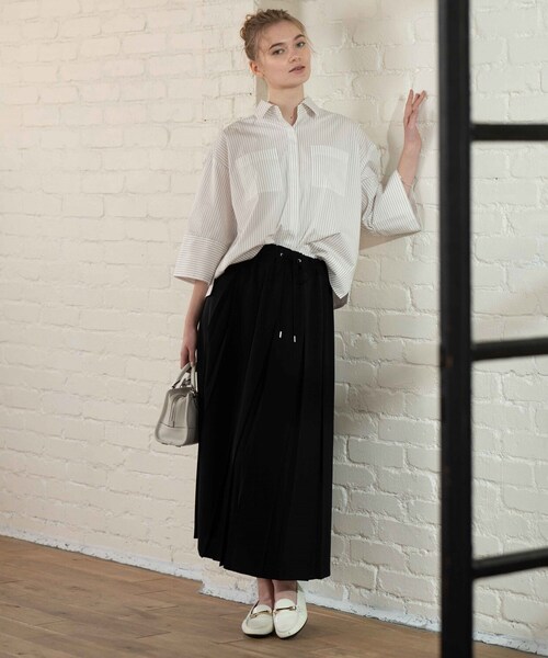 cloenc(クロエンス)の「◆オーバーサイズシャツ(シャツ/ブラウス・レディース・ネイビー/ベージュ系2/グレー/ホワイト/ホワイト系3・00)」の5枚目の写真