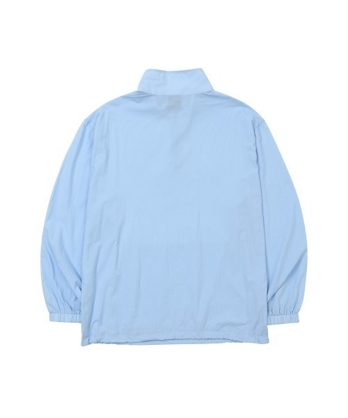 FCMM（エフシーエムエム）の「【IVE レイ トレカ入り商品】CLUB TEAM HYBRID PACKABLE WIND RUNNER/クラブチームハイブリッドパッカブルウィンドランナー（ナイロンジャケット・メンズ・ブラック/ライトブルー・MEDIUM）」の4枚目の写真