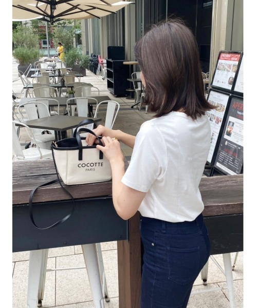 Soir,5 COCOTTE PARIS（ソワールイブニングココットパリ）の「Merci ロゴTシャツ（Tシャツ/カットソー・レディース・ブラック/ホワイト・FREE）」の9枚目の写真