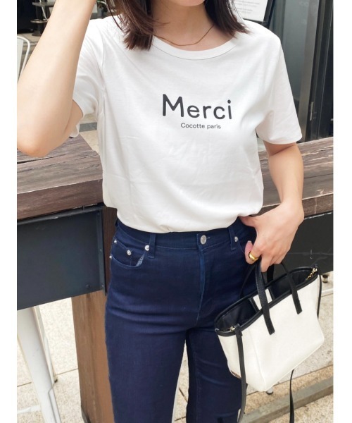 Soir,5 COCOTTE PARIS（ソワールイブニングココットパリ）の「Merci ロゴTシャツ（Tシャツ/カットソー・レディース・ブラック/ホワイト・FREE）」の8枚目の写真