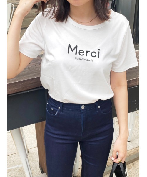 Soir,5 COCOTTE PARIS（ソワールイブニングココットパリ）の「Merci ロゴTシャツ（Tシャツ/カットソー・レディース・ブラック/ホワイト・FREE）」の7枚目の写真