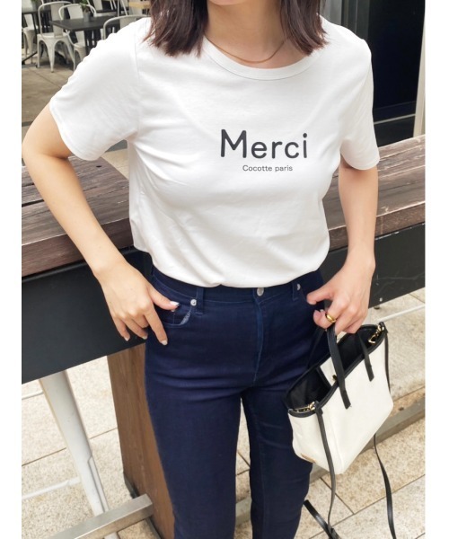 Soir,5 COCOTTE PARIS（ソワールイブニングココットパリ）の「Merci ロゴTシャツ（Tシャツ/カットソー・レディース・ブラック/ホワイト・FREE）」の6枚目の写真