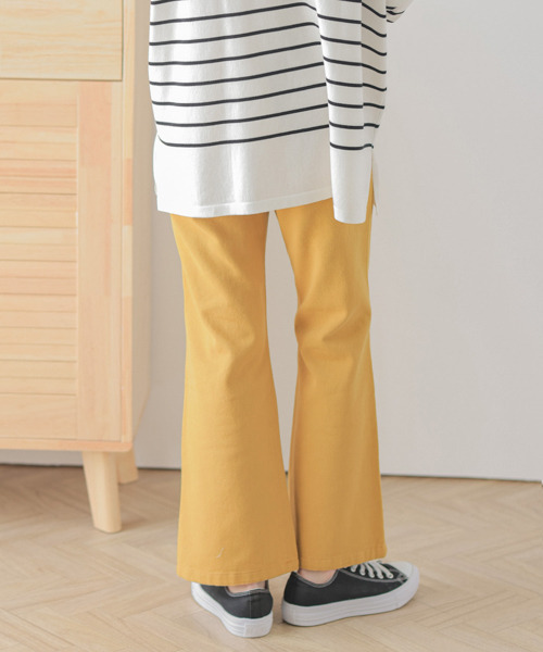 AMELY(エミリー)の「コットンフレアパンツ(その他パンツ・レディース・グリーン/イエロー/ローズ/グレイッシュベージュ/ブラック・M/L)」の10枚目の写真