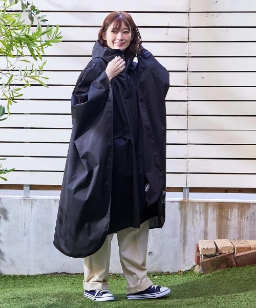 KiU(キウ)の「KiU/キウ レインコート/ポンチョ デイリー レインポンチョ ユニセックス K319-900(レインコート/ポンチョ・メンズ・ブラック・FREE)」の13枚目の写真