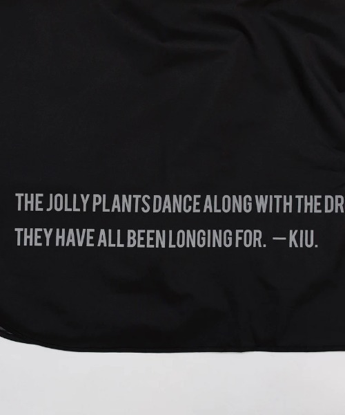 KiU(キウ)の「KiU/キウ レインコート/ポンチョ デイリー レインポンチョ ユニセックス K319-900(レインコート/ポンチョ・メンズ・ブラック・FREE)」の7枚目の写真