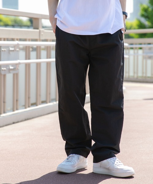 WEGO(ウィゴー)の「WEGO/ナイロンイージーパンツ(スウェットパンツ・メンズ・ブラック/ブルー/ライトグレー・SMALL/MEDIUM/LARGE)」の1枚目の写真