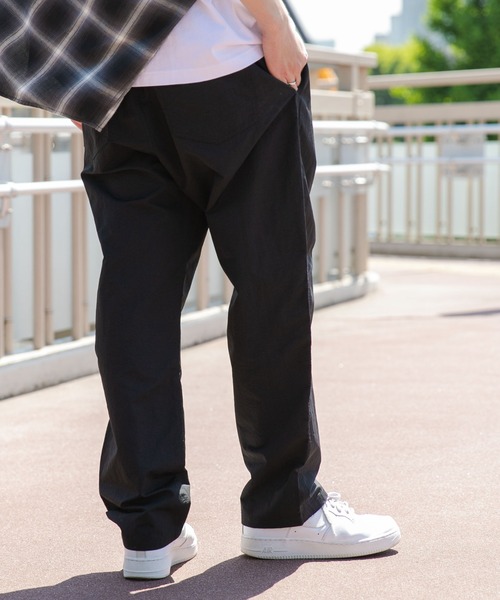 WEGO(ウィゴー)の「WEGO/ナイロンイージーパンツ(スウェットパンツ・メンズ・ブラック/ブルー/ライトグレー・SMALL/MEDIUM/LARGE)」の16枚目の写真