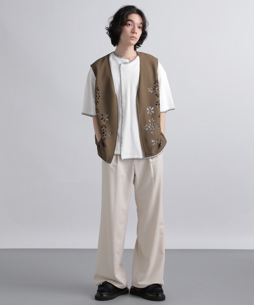 HARE（ハレ）の「フラワーモチーフ／レーザーカットベスト(HARE)（ベスト・メンズ・ブラック/ブラウン・FREE）」の5枚目の写真