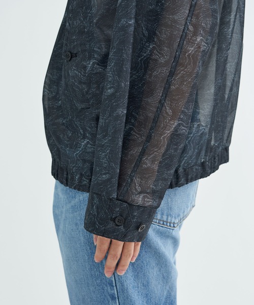 TOGA VIRILIS(トーガ ビリリース)の「Mesh marble print blouson(ブルゾン・メンズ・ブラック/グリーン・MEDIUM/LARGE)」の9枚目の写真