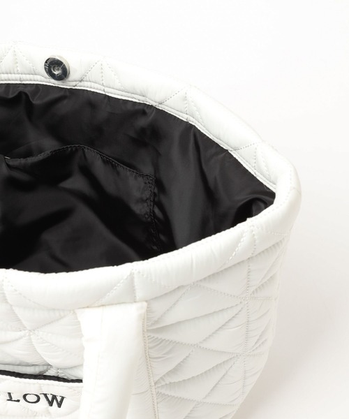 BAYFLOW（ベイフロー）の「23Fパテッドロゴトート（トートバッグ・レディース・ブラック/ブルー/オフホワイト・FREE）」の19枚目の写真