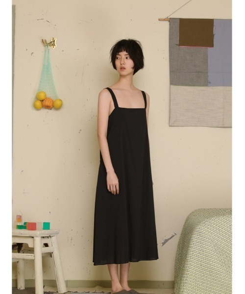 JNBY（ジェーエヌビーワイ）の「HOME Wide-strap Belted Cotton Dress / コットンドレス（ワンピース・レディース・ブルー/ベージュ・36/38/40）」の2枚目の写真