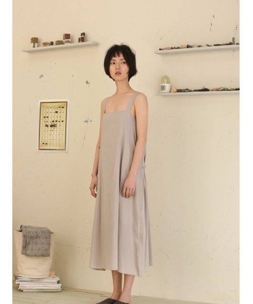 JNBY（ジェーエヌビーワイ）の「HOME Wide-strap Belted Cotton Dress / コットンドレス（ワンピース・レディース・ブルー/ベージュ・36/38/40）」の3枚目の写真