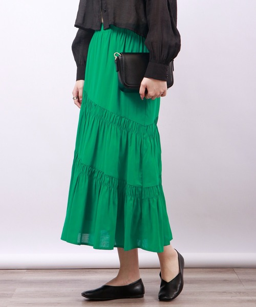 美品　René バックティアードスカート　ダークグリーン　ベージュ 美品 René バックティアードスカート ダークグリーン ベージュ