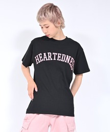 BIG　カレッジロゴ・プリントTシャツ　ＨＥＡＲＴＥＤＮＥＳＳ