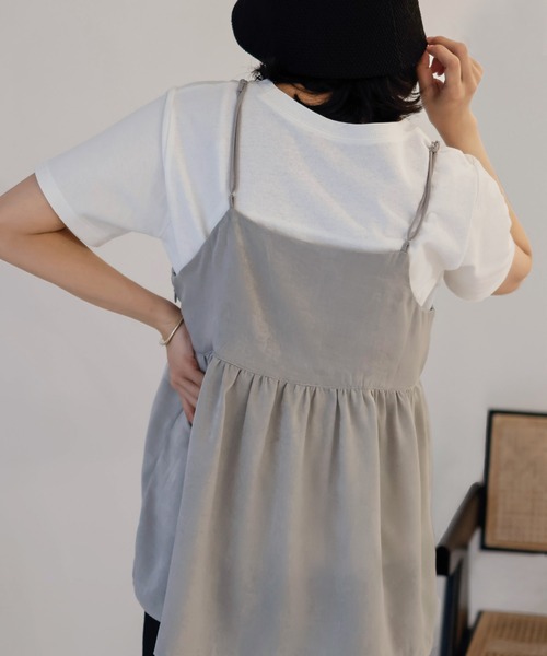 hellam(へラム)の「サテンキャミソールトップス(キャミソール・レディース・アイボリー/ネイビー/グレイッシュベージュ/ブラック・FREE)」の6枚目の写真