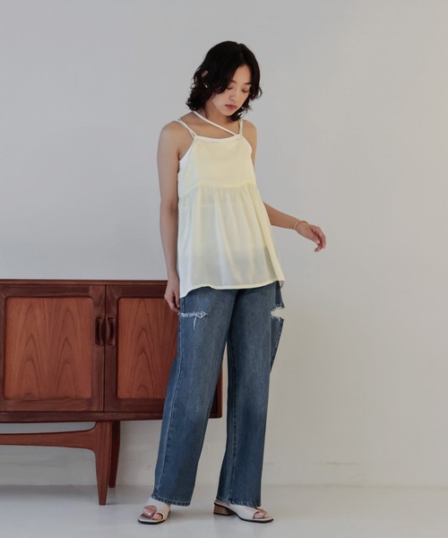 hellam(へラム)の「サテンキャミソールトップス(キャミソール・レディース・アイボリー/ネイビー/グレイッシュベージュ/ブラック・FREE)」の18枚目の写真