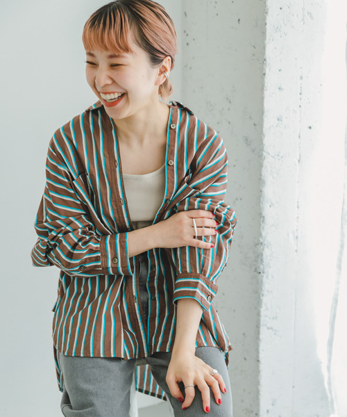 ITEMS URBANRESEARCH（アイテムズ アーバンリサーチ）の「ボイルストライプオーバーシャツ（シャツ/ブラウス・レディース・ブラウン/ブラック/オフホワイト・FREE）」の3枚目の写真