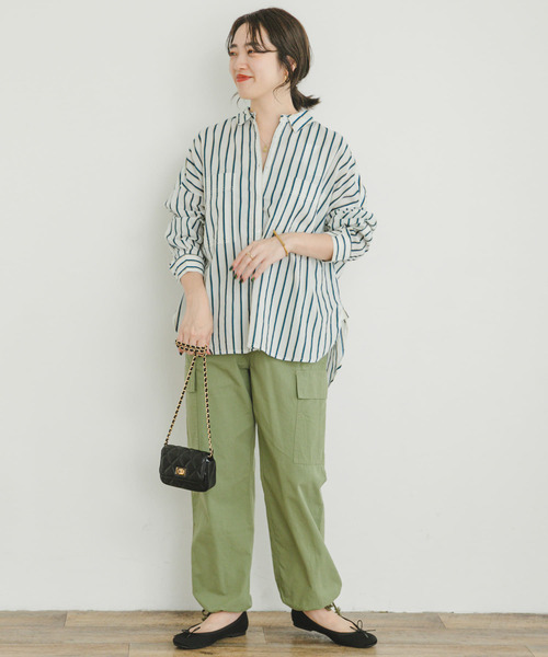 ITEMS URBANRESEARCH（アイテムズ アーバンリサーチ）の「ボイルストライプオーバーシャツ（シャツ/ブラウス・レディース・ブラウン/ブラック/オフホワイト・FREE）」の16枚目の写真