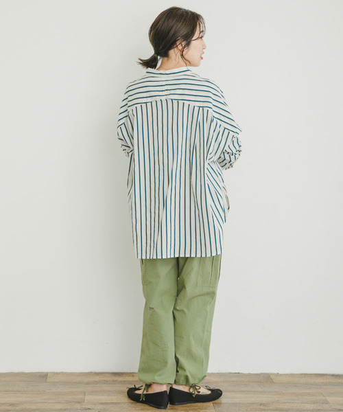 ITEMS URBANRESEARCH（アイテムズ アーバンリサーチ）の「ボイルストライプオーバーシャツ（シャツ/ブラウス・レディース・ブラウン/ブラック/オフホワイト・FREE）」の13枚目の写真