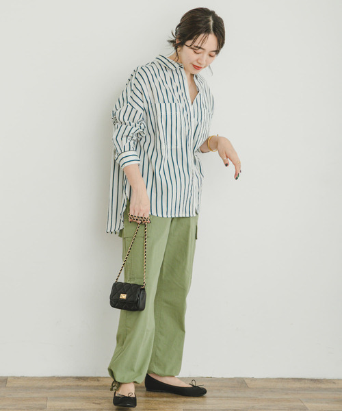 ITEMS URBANRESEARCH（アイテムズ アーバンリサーチ）の「ボイルストライプオーバーシャツ（シャツ/ブラウス・レディース・ブラウン/ブラック/オフホワイト・FREE）」の4枚目の写真