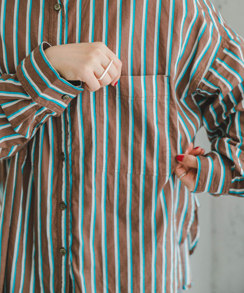 ITEMS URBANRESEARCH（アイテムズ アーバンリサーチ）の「ボイルストライプオーバーシャツ（シャツ/ブラウス・レディース・ブラウン/ブラック/オフホワイト・FREE）」の15枚目の写真