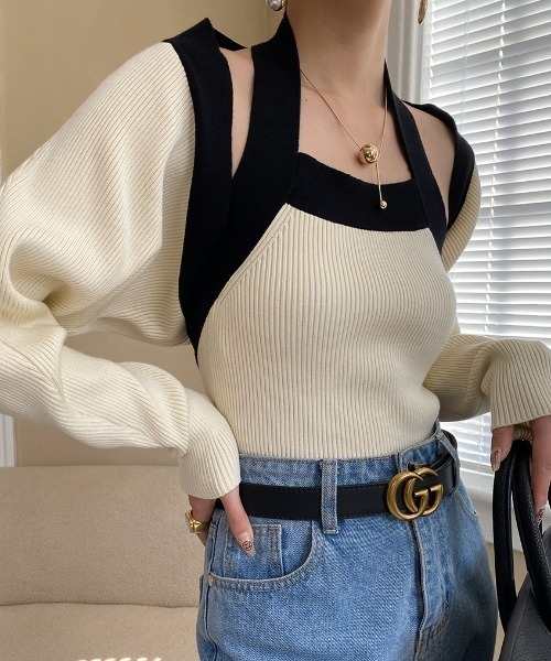 deux amour(ドゥーザムール)の「配色ボレロニット+キャミアンサンブル(アンサンブル・レディース・ホワイト・FREE)」の1枚目の写真