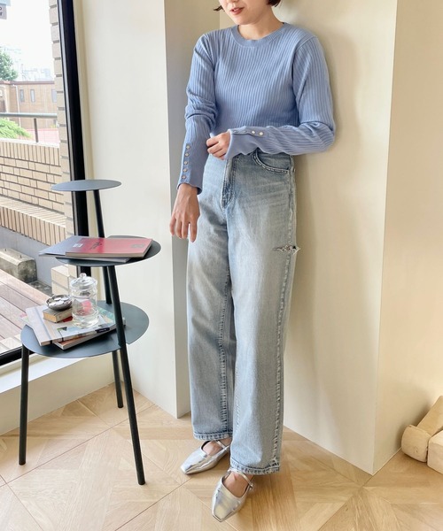 LOWRYS FARM(ローリーズファーム)の「ソデボタンクルーニットLS 968077(ニット/セーター・レディース・ブラウン/アイボリー/ブルー/ブラック・FREE)」の15枚目の写真