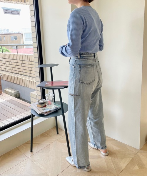 LOWRYS FARM(ローリーズファーム)の「ソデボタンクルーニットLS 968077(ニット/セーター・レディース・ブラウン/アイボリー/ブルー/ブラック・FREE)」の16枚目の写真