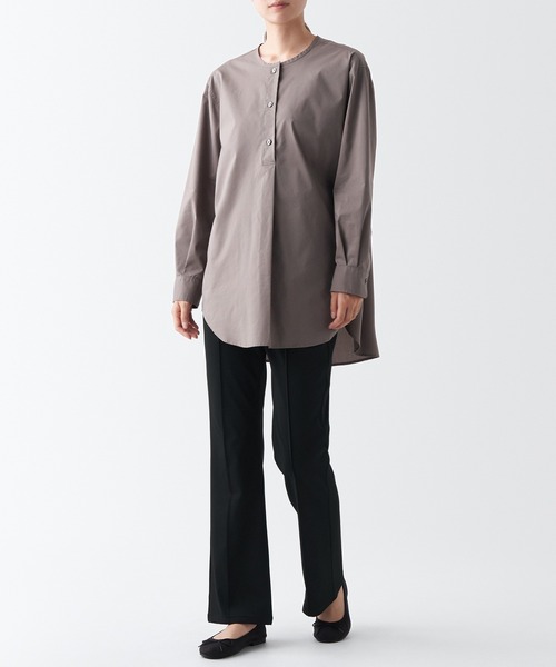 無印良品(ムジルシリョウヒン)の「ストレッチピンタックフレアレギンスパンツ(その他パンツ・レディース・ネイビー系/ブラック/スモーキーグリーン系・XXL/XL/S/XS/L/M)」の4枚目の写真