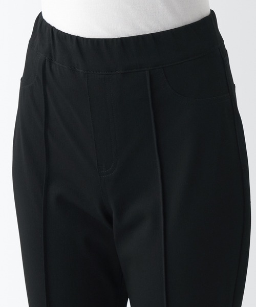 無印良品(ムジルシリョウヒン)の「ストレッチピンタックフレアレギンスパンツ(その他パンツ・レディース・ネイビー系/ブラック/スモーキーグリーン系・XXL/XL/S/XS/L/M)」の7枚目の写真