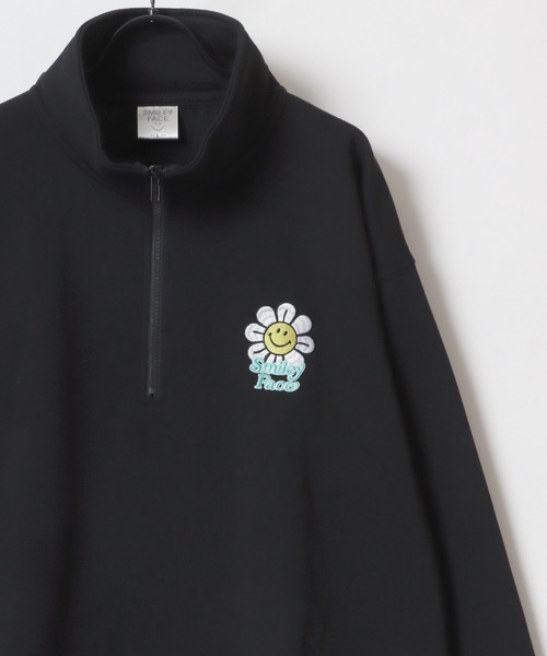SMILEY FACE(スマイリーフェイス)の「SMILEY FACE/スマイリーフェイス オーバーサイズ 裏起毛 袖プリント ロゴ ワンポイント刺繍 ハーフジップ スウェット トレーナー/長袖 トップス プルオーバー/レディース メンズ(スウェット・レディース・ブラック系その他/ミント/グレー/ブラック/ブルー/グレー系その他/アッシュグレー/スミクロ・LL/M/L)」の9枚目の写真
