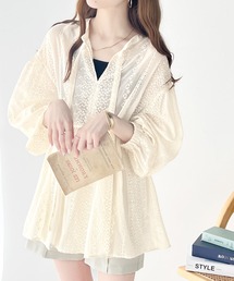 大人可愛い胸キュン。2wayシアー刺繍ペプラム切替ブラウス