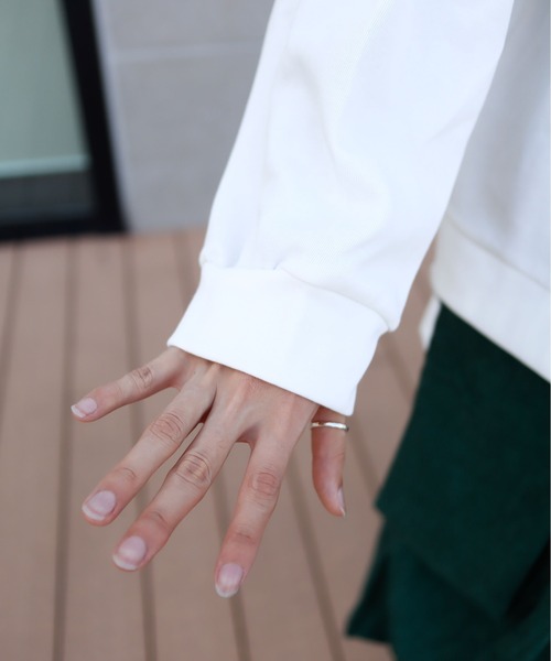 rovtski(ロフトスキー)の「裾アシメデザインパーカー(パーカー・レディース・ホワイト/ブラック/パープル/カーキ・FREE)」の16枚目の写真