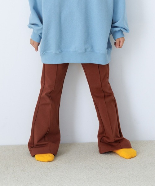 LOWRYS FARM(ローリーズファーム)の「ポンチフレアパンツ 983903(スウェットパンツ・キッズ・ブラック/ブラウン・140cm/150cm/120cm/130cm/110cm)」の1枚目の写真